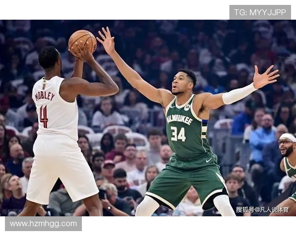 字母哥愤怒撕扯球衣雄鹿惨败后更衣室内爆发激烈冲突 字母哥愤怒撕扯球衣雄鹿惨败后更衣室内爆发激烈冲突